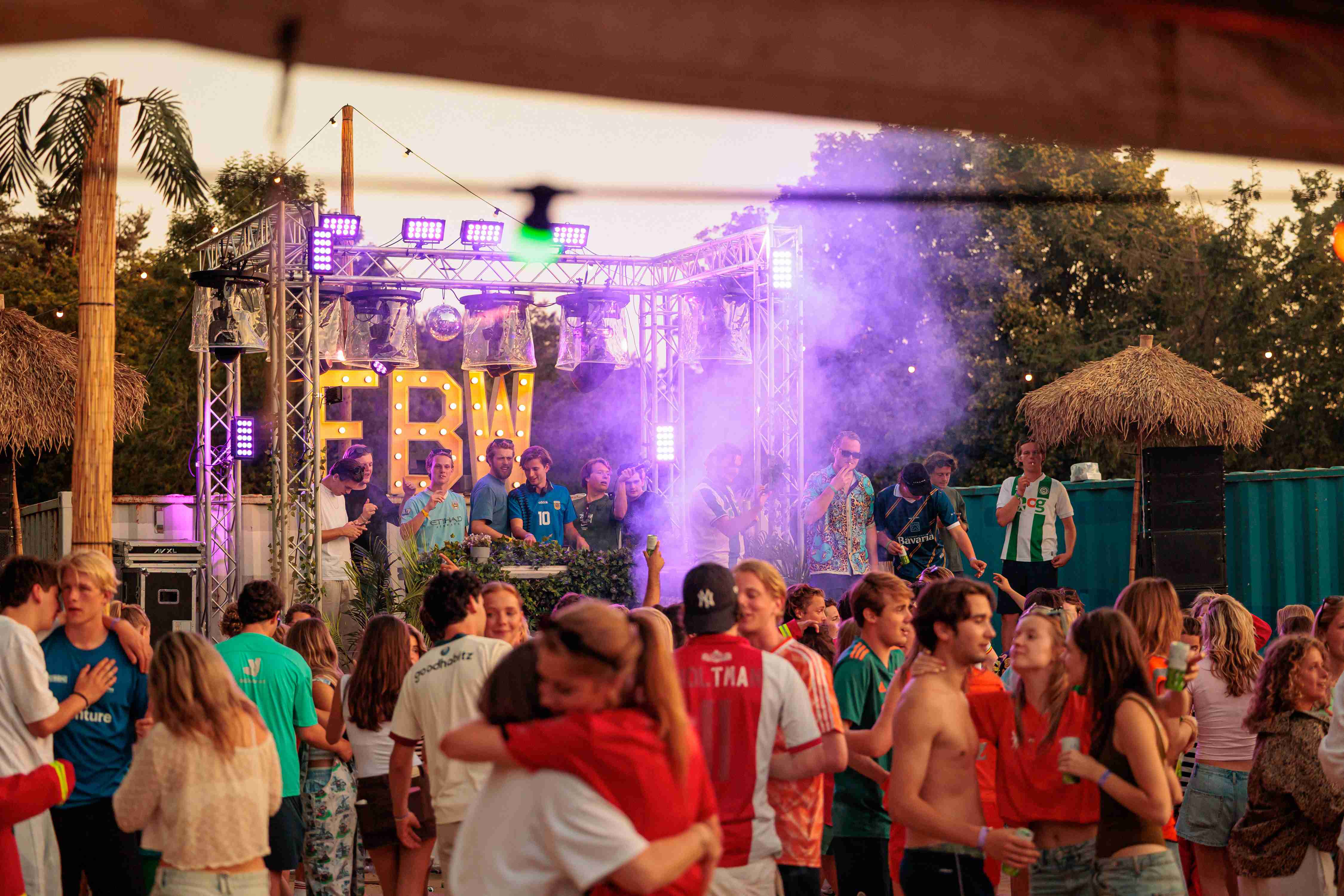 Camping Dennenoord - BEACHCLUB gallery